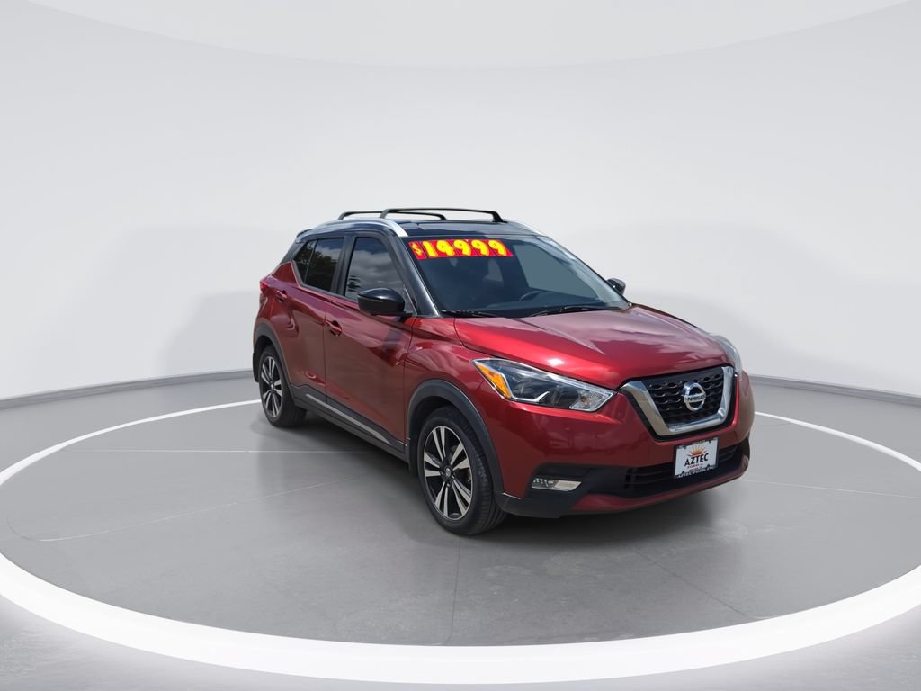 Used 2018 Nissan Kicks SR w/ Interior Electronics Package FWD image 2