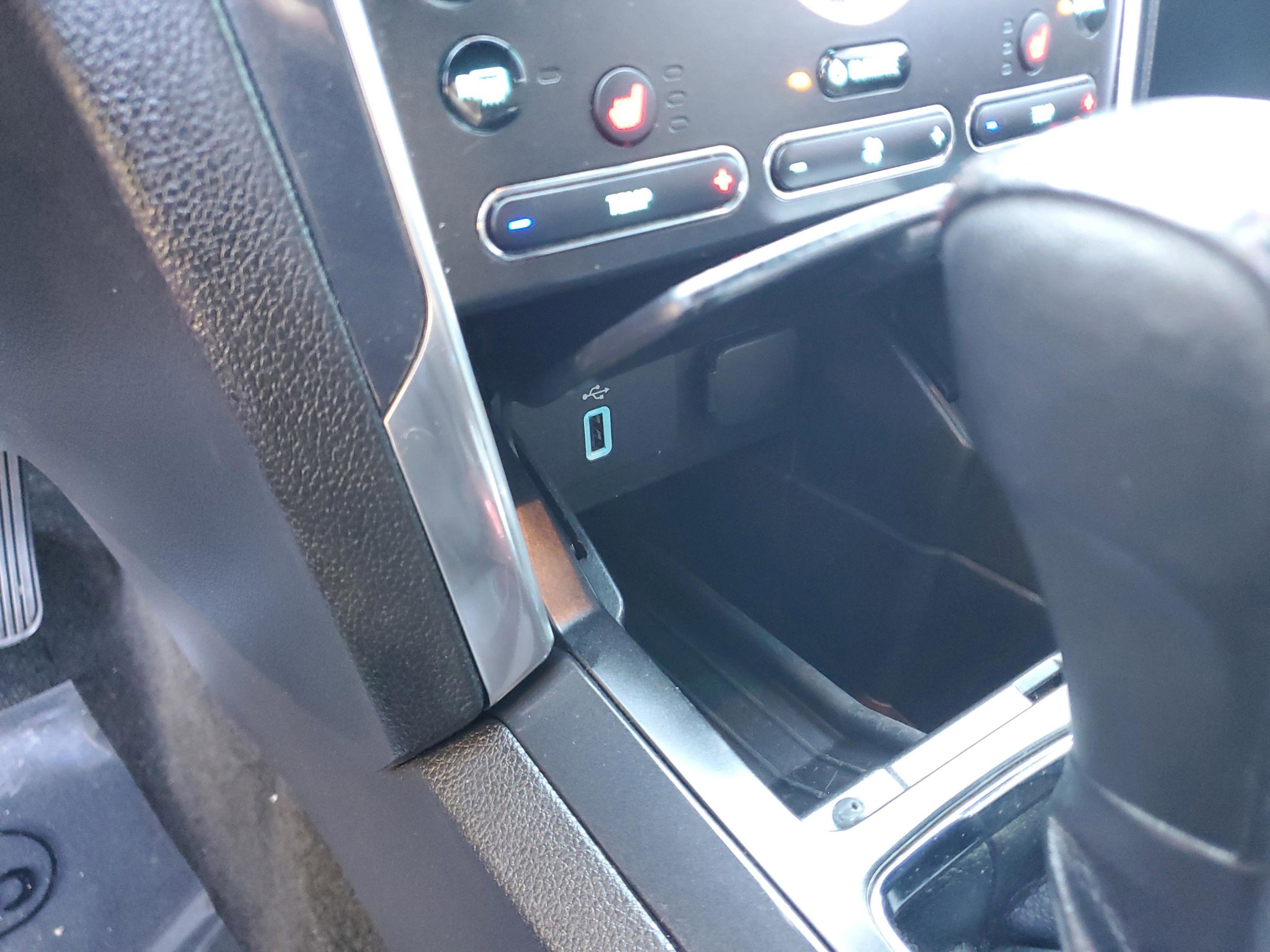 Used 2018 Ford Explorer Sport image 25