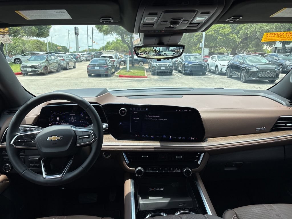 Used 2025 Chevrolet Tahoe High Country AWD/4WD image 21