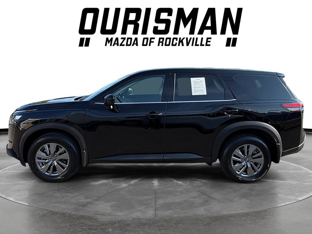 Used 2025 Nissan Pathfinder S AWD/4WD image 3