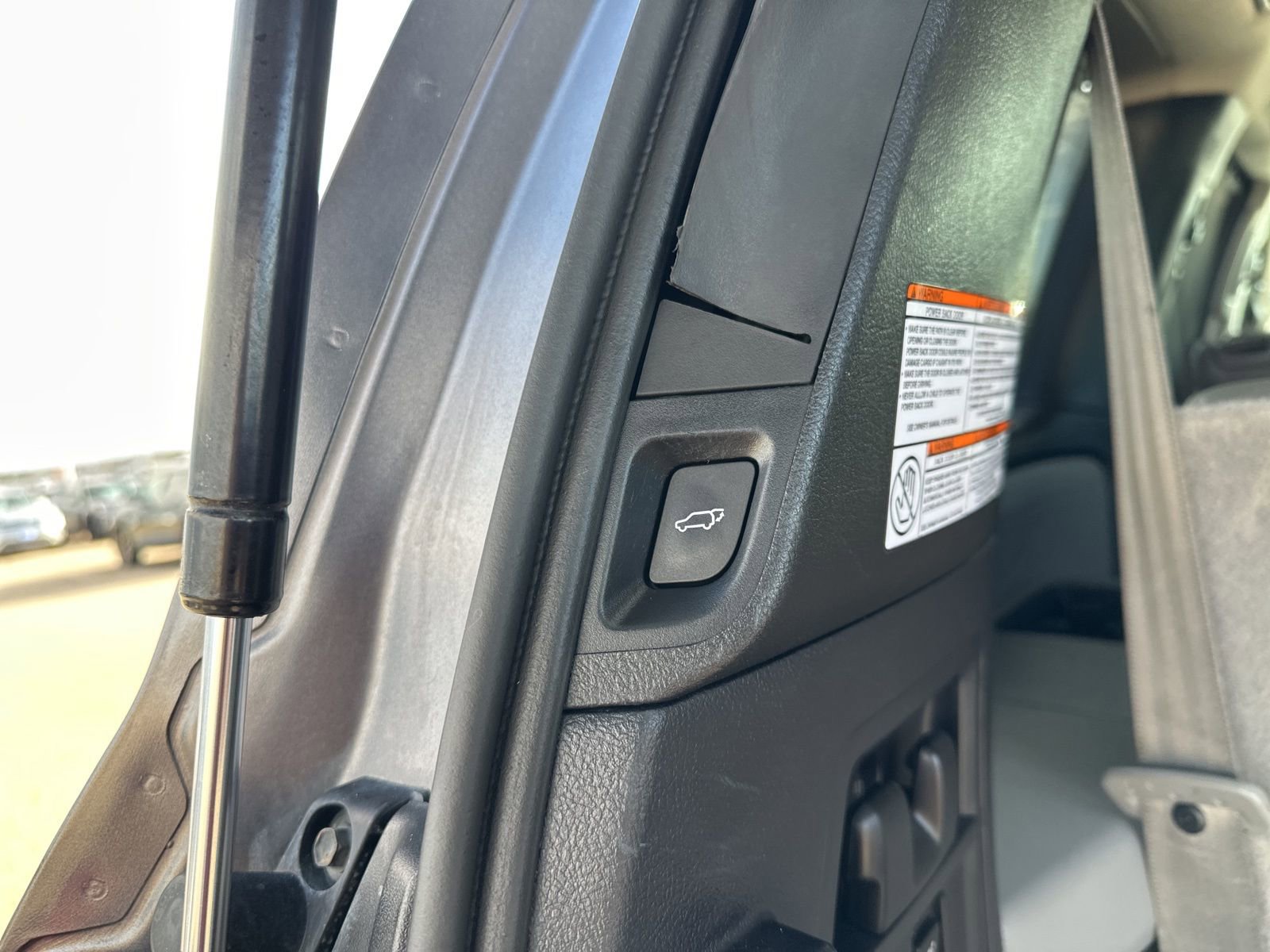 Used 2014 Toyota Sequoia Platinum AWD/4WD image 42