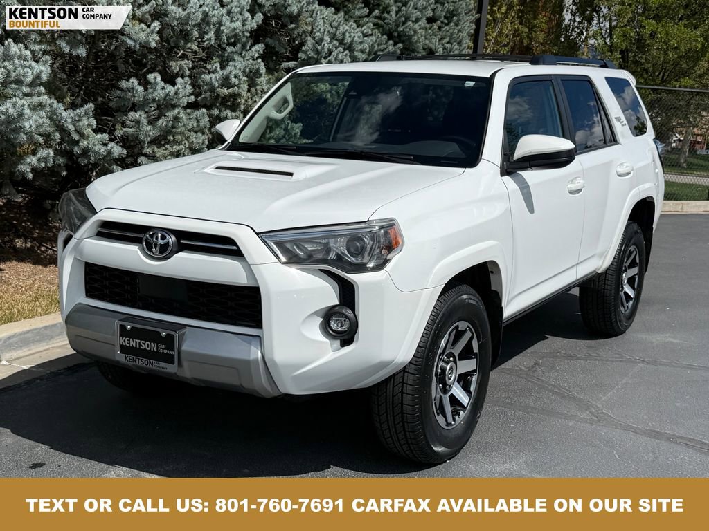 Used 2024 Toyota 4Runner TRD Off-Road image 3