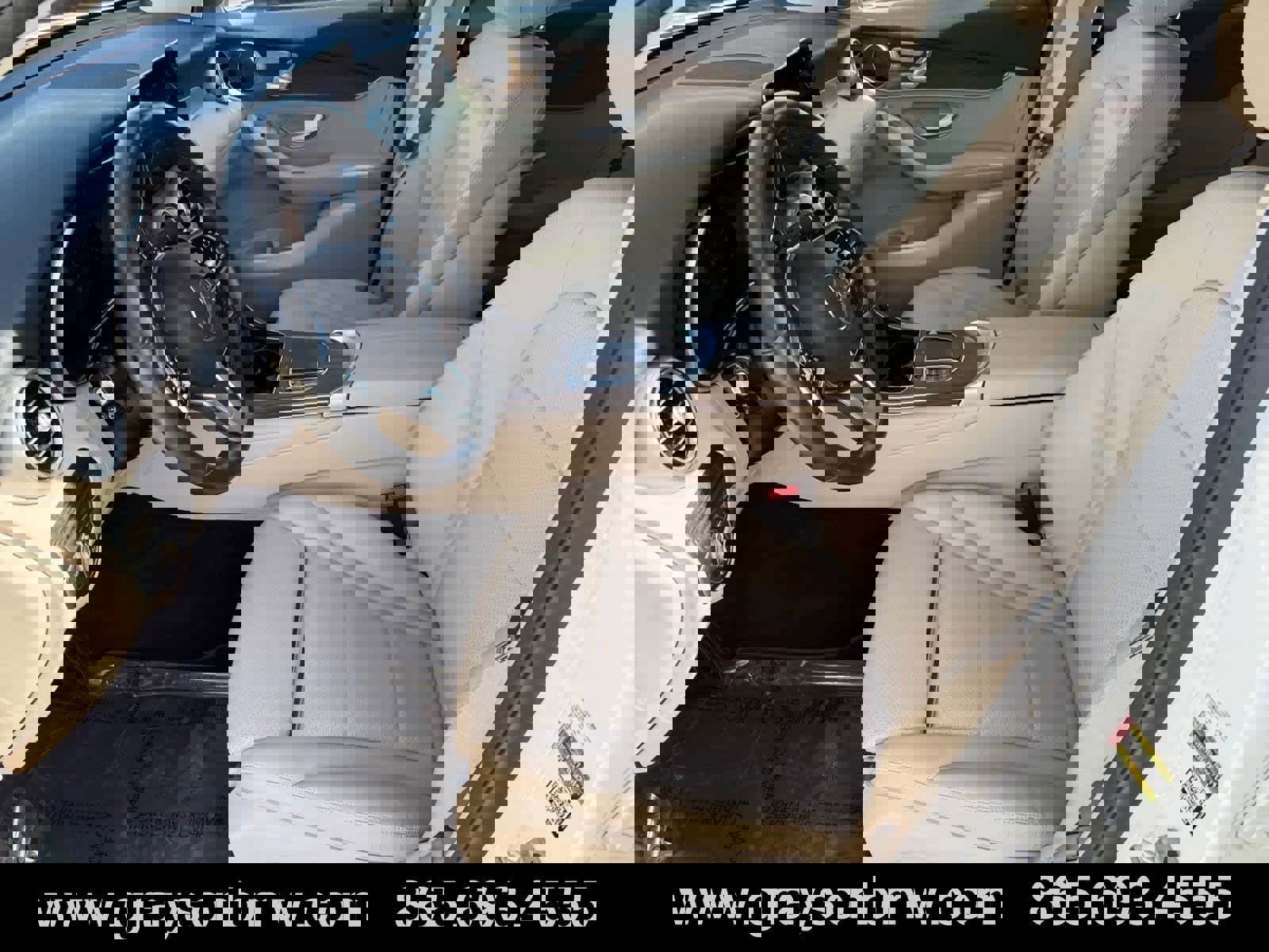 Used 2022 Mercedes-Benz GLC 300 4MATIC w/ Premium Package Lite image 10