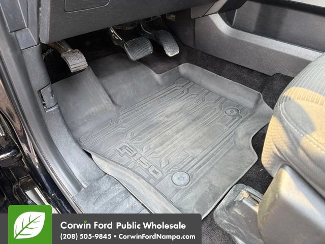 Used 2017 Ford F150 XLT w/ Equipment Group 302A Luxury AWD/4WD image 27