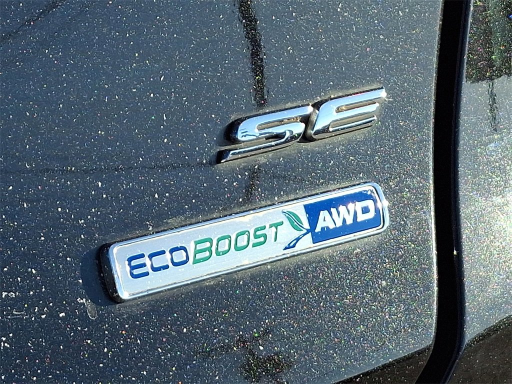 Used 2015 Ford Fusion SE w/ Equipment Group 202A image 29