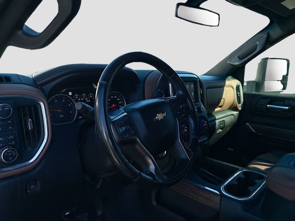 Used 2022 Chevrolet Silverado 2500 High Country image 9