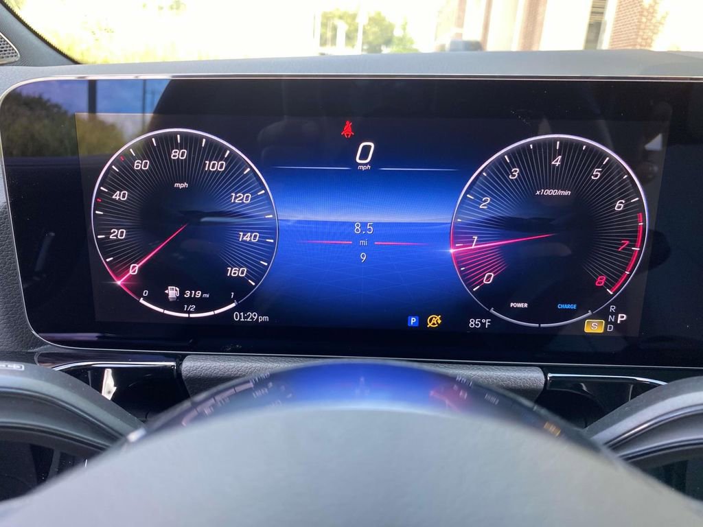 Certified 2025 Mercedes-Benz GLA 250 image 31