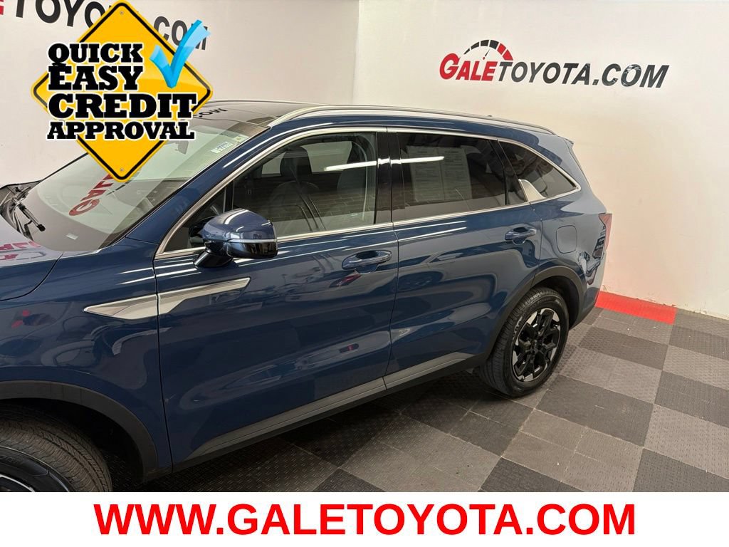 Used 2025 Kia Sorento S w/ Panoramic Sunroof Package AWD/4WD image 8