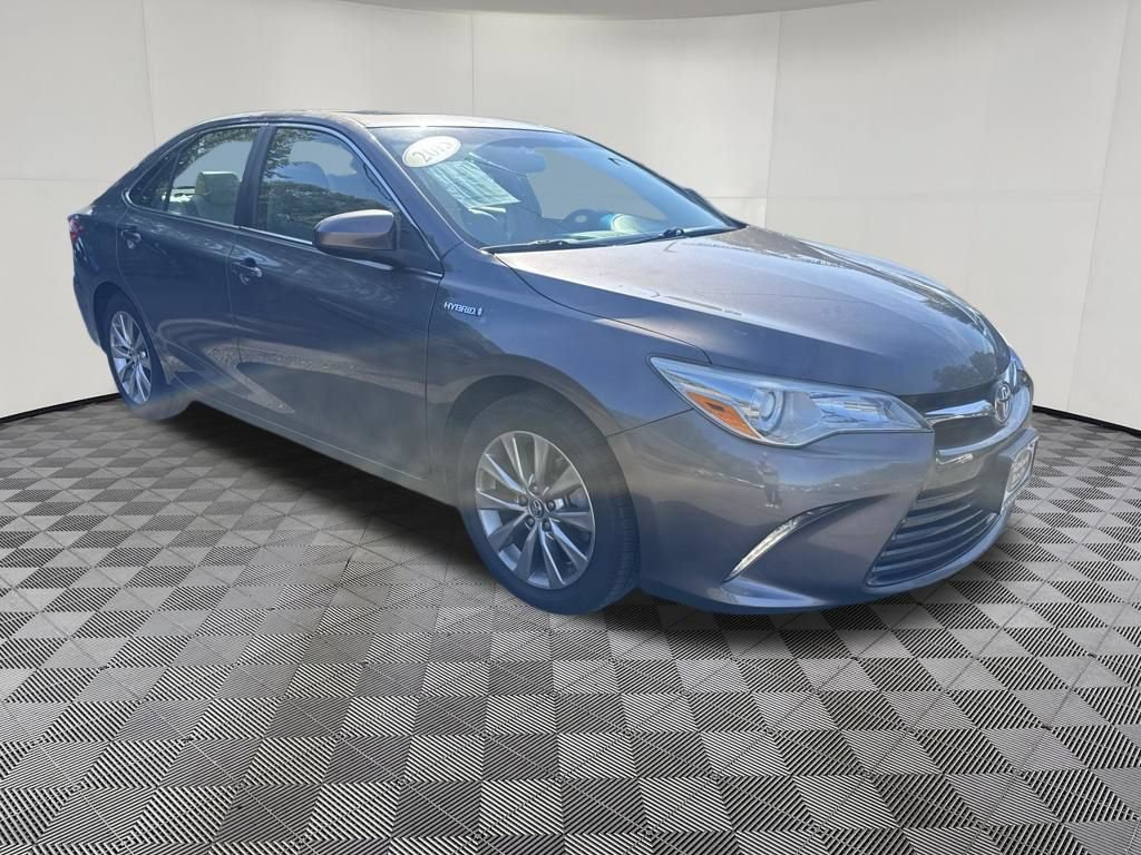 Used 2015 Toyota Camry XLE w/ Moonroof Package FWD image 5