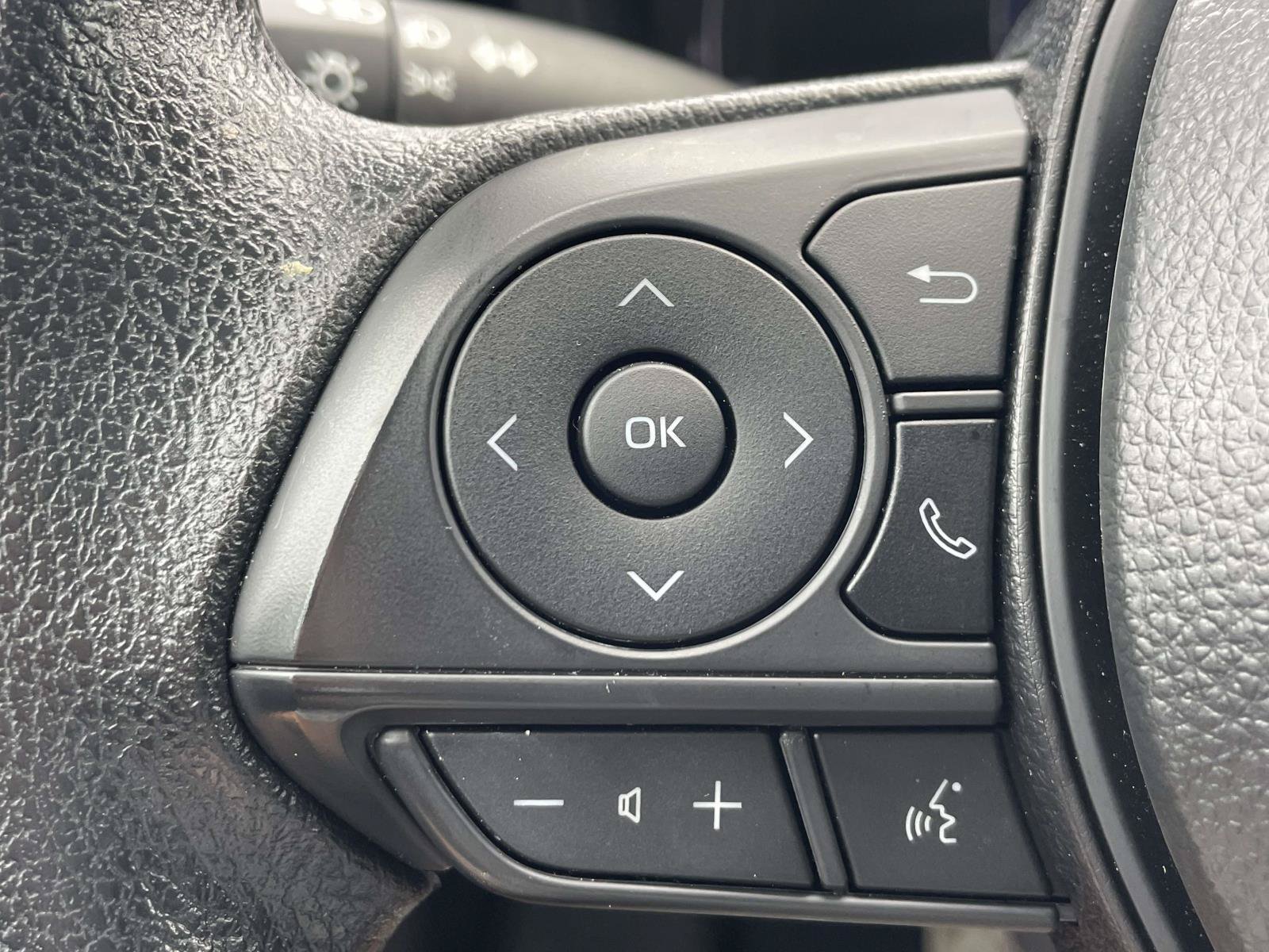 Used 2026 Toyota Corolla LE FWD image 19
