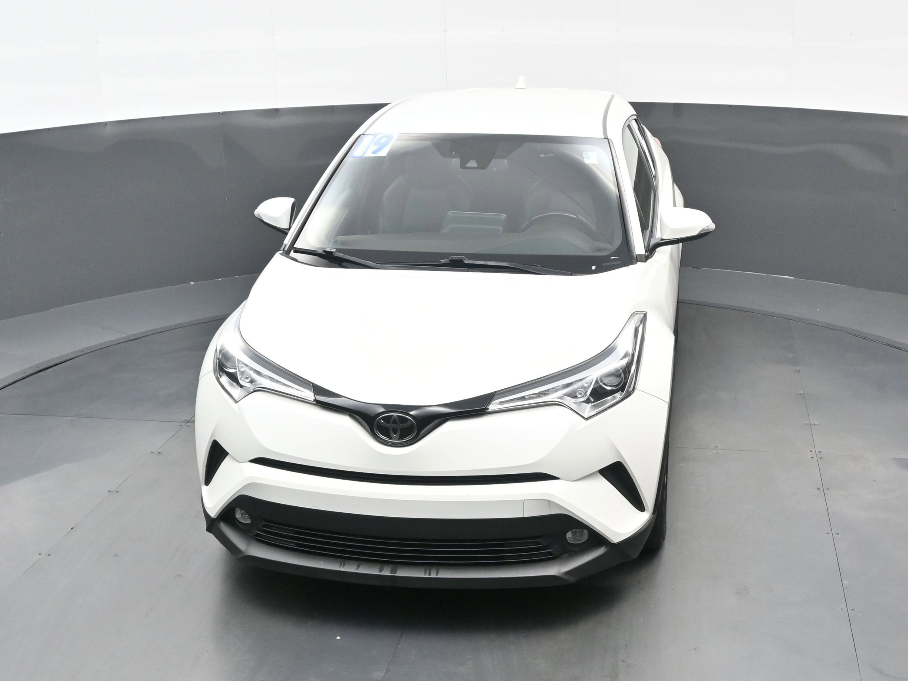 Used 2019 Toyota C-HR Limited image 40