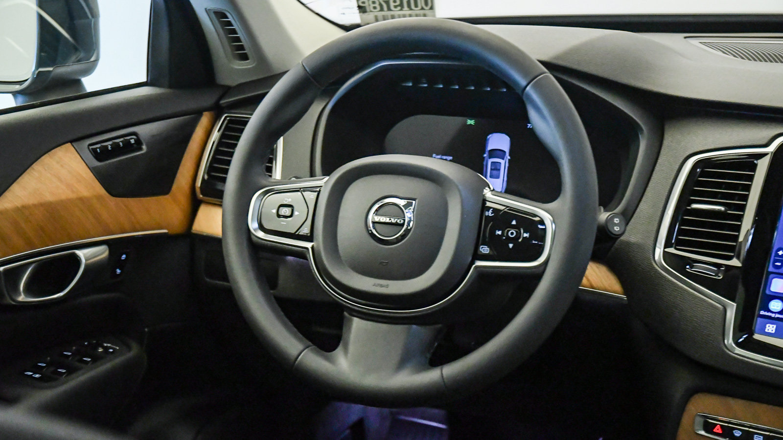 Certified 2023 Volvo XC90 B6 Plus w/ Protection Package Premier AWD/4WD image 13
