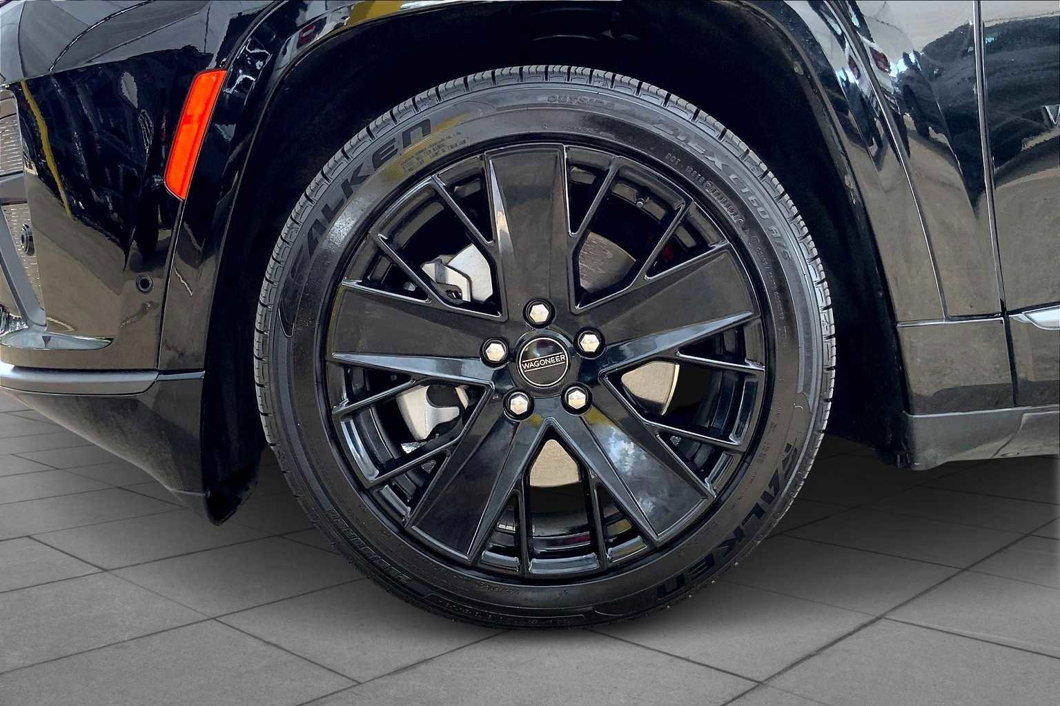 Used 2024 Jeep Wagoneer Launch Edition image 19