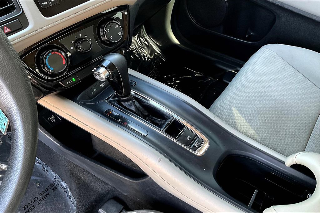 Used 2022 Honda HR-V LX image 14