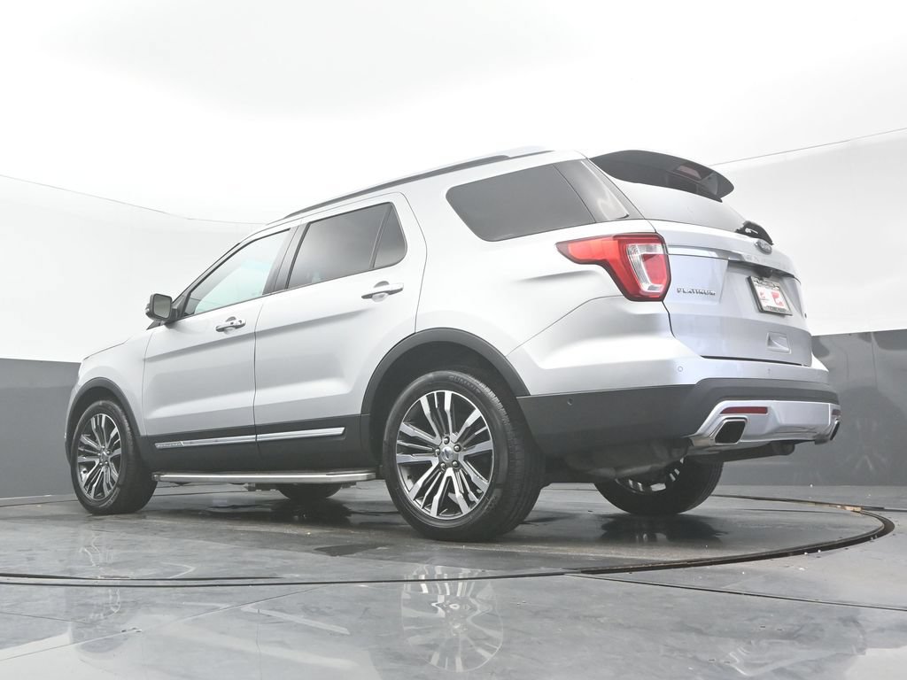 Used 2017 Ford Explorer Platinum AWD/4WD image 31