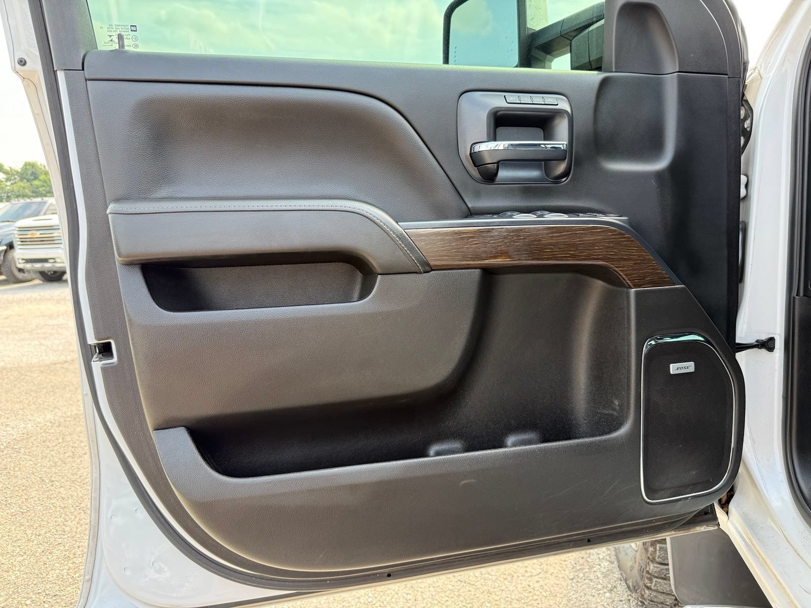 Used 2019 GMC Sierra 2500 Denali w/ Duramax Plus Package AWD/4WD image 15