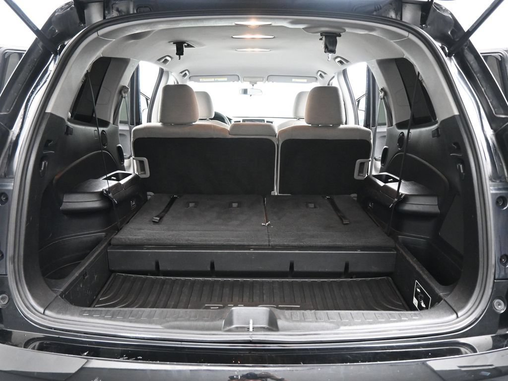 Used 2017 Honda Pilot EX image 19