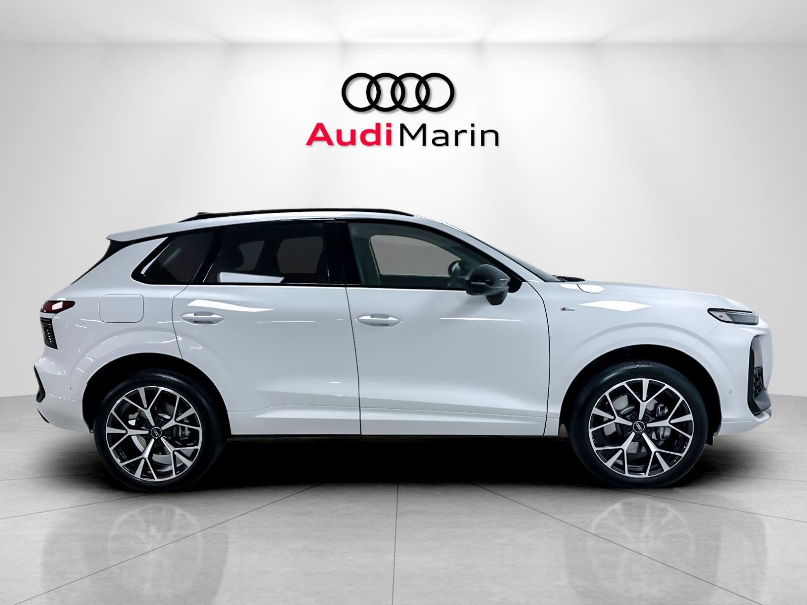 Certified 2026 Audi Q3 quattro 2.0T AWD/4WD image 6