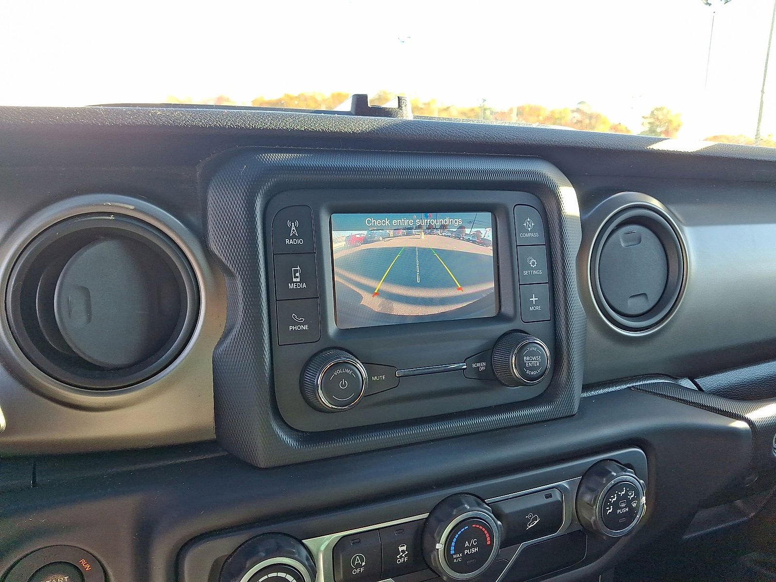 Used 2020 Jeep Wrangler Unlimited Sport image 21