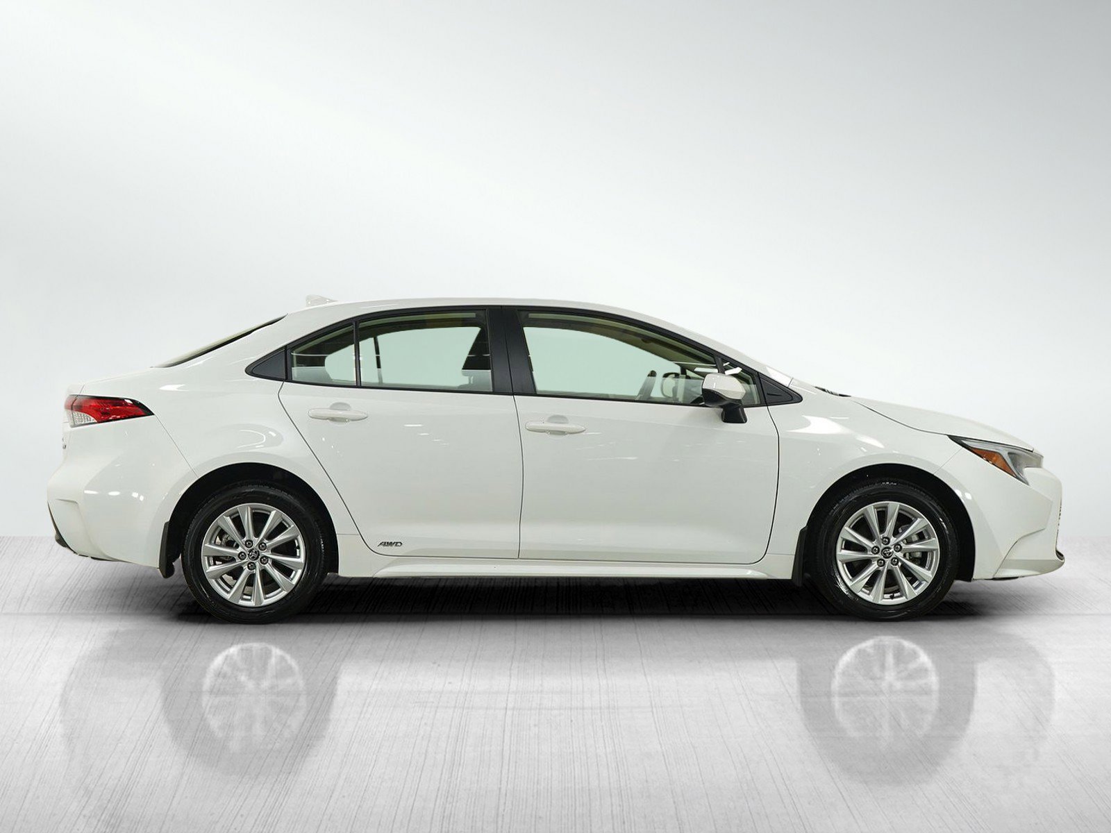 Used 2024 Toyota Corolla LE w/ LE Convenience Package AWD/4WD image 6