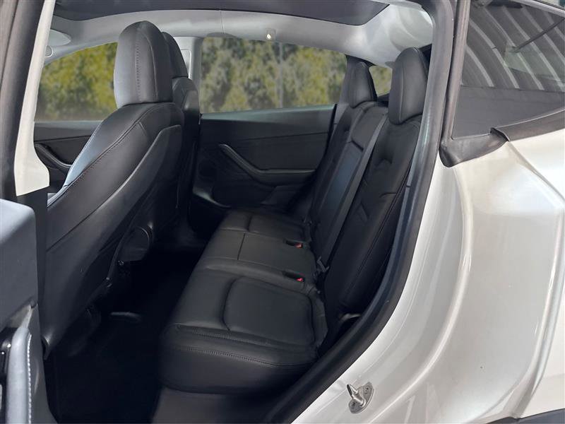 Used 2020 Tesla Model Y Long Range image 10