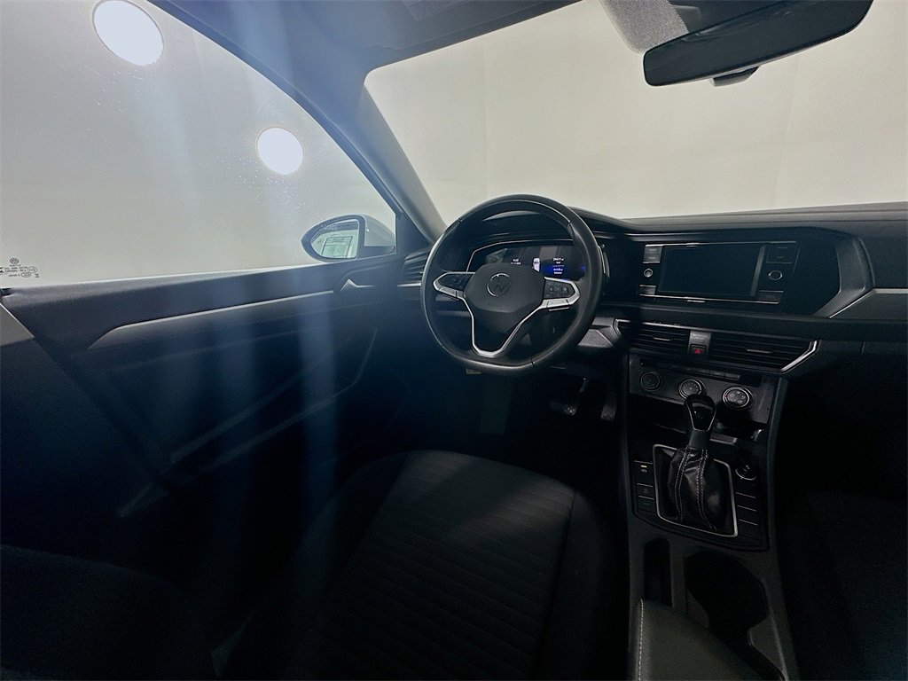 Used 2024 Volkswagen Jetta S image 9