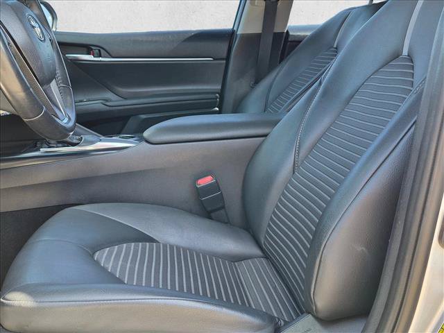 Used 2018 Toyota Camry SE FWD image 15
