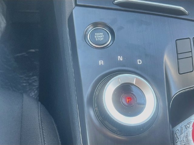 New 2027 Kia Sportage LX FWD image 16