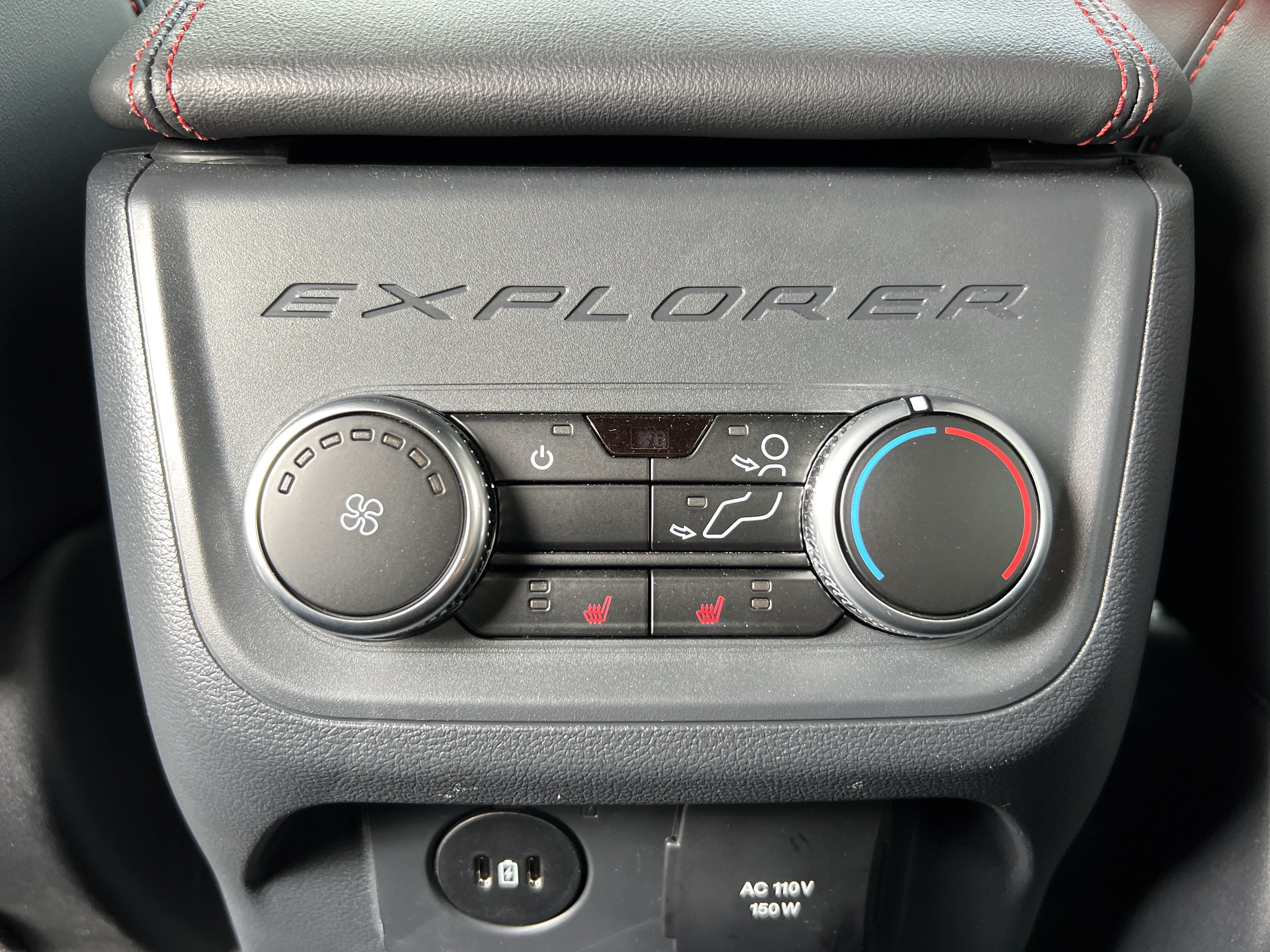 Used 2025 Ford Explorer ST w/ Sun And Sound Package RWD image 38