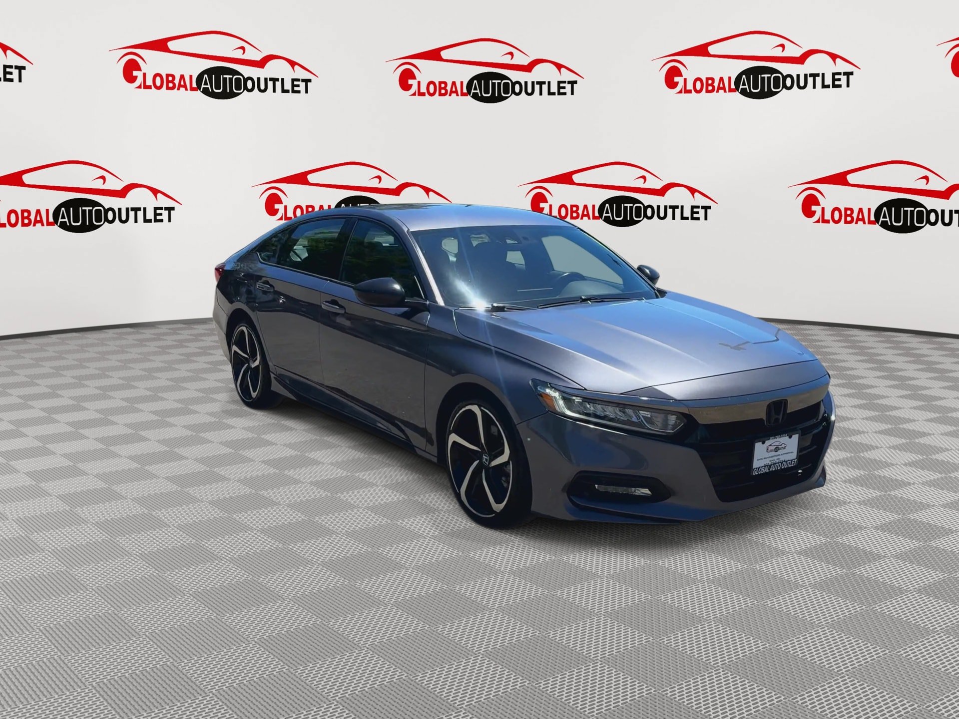 Used 2019 Honda Accord Sport image 2