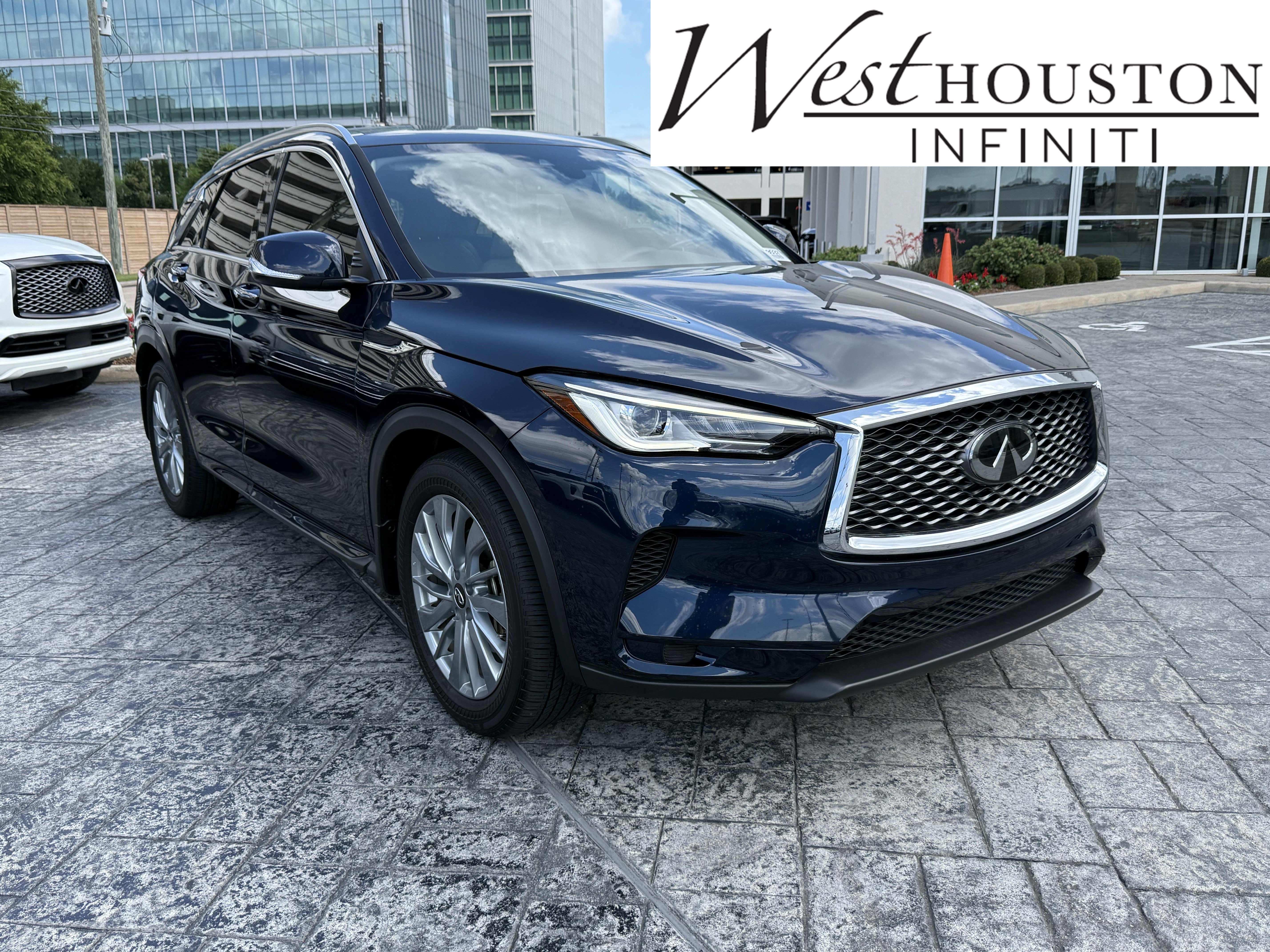 Certified 2024 INFINITI QX50 Luxe FWD image 1