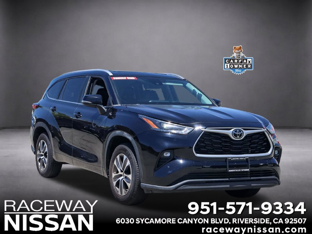 Used 2023 Toyota Highlander XLE FWD image 1