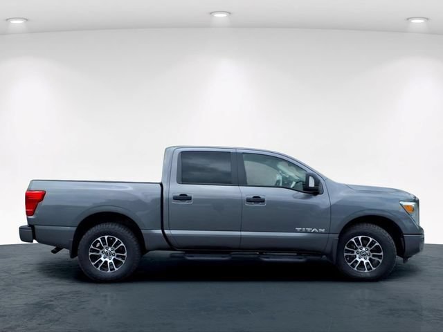 Used 2023 Nissan Titan SV w/ SV Convenience Package AWD/4WD image 7