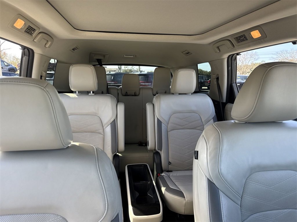 Used 2022 Nissan Pathfinder Platinum w/ Cargo Package image 21