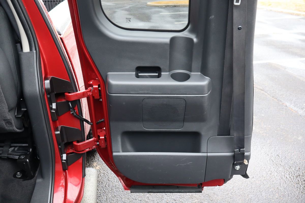 Used 2013 Nissan Titan SV w/ SV Value Truck Pkg image 24