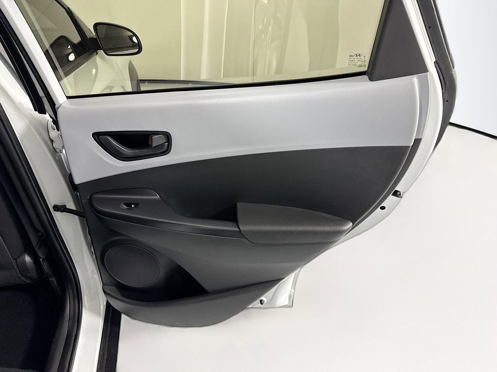 Used 2020 Hyundai Kona SE FWD image 27