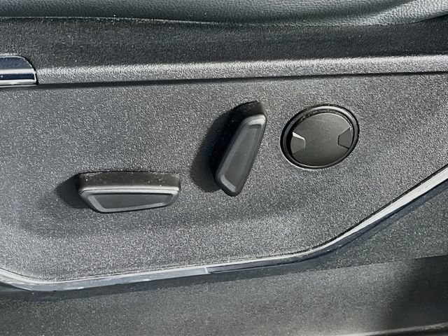 Used 2023 Ford F150 Lariat AWD/4WD image 13