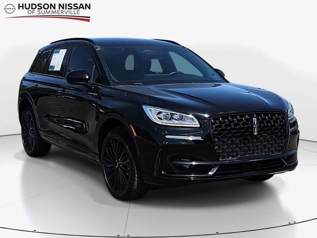 Used 2023 Lincoln Corsair Reserve w/ Jet Appearance Package image 1