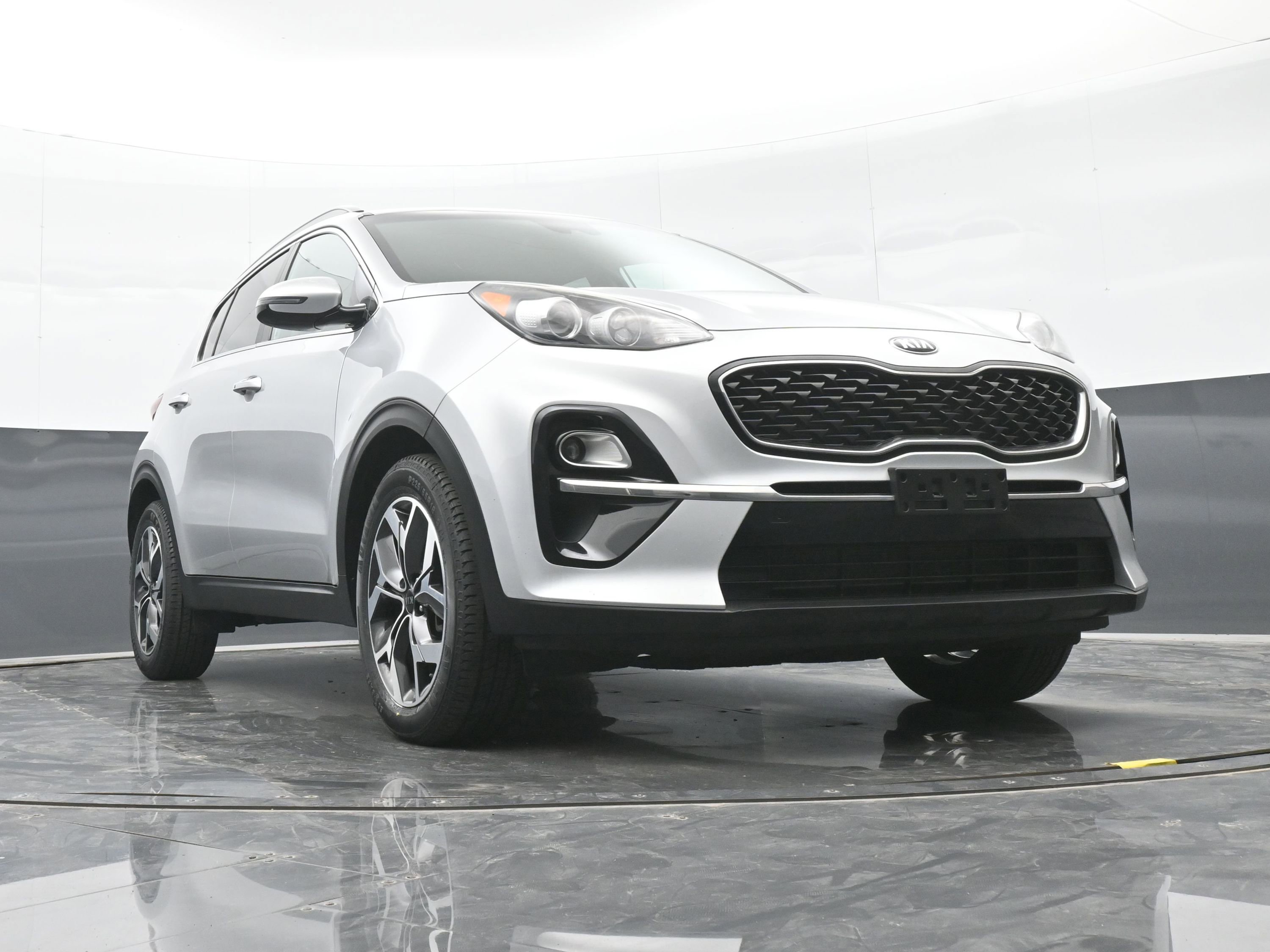 Used 2020 Kia Sportage EX FWD image 41
