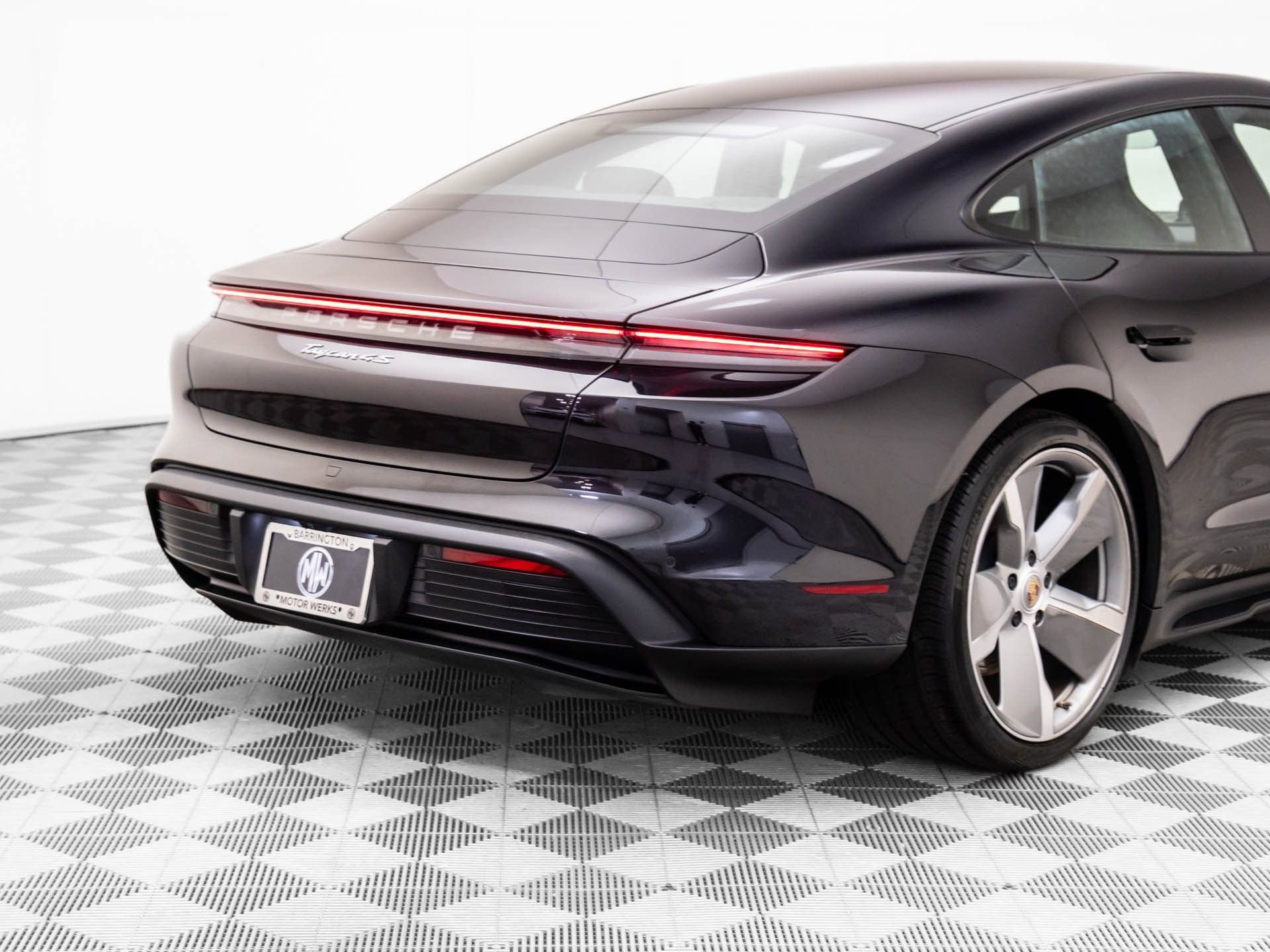 Certified 2021 Porsche Taycan 4S image 36