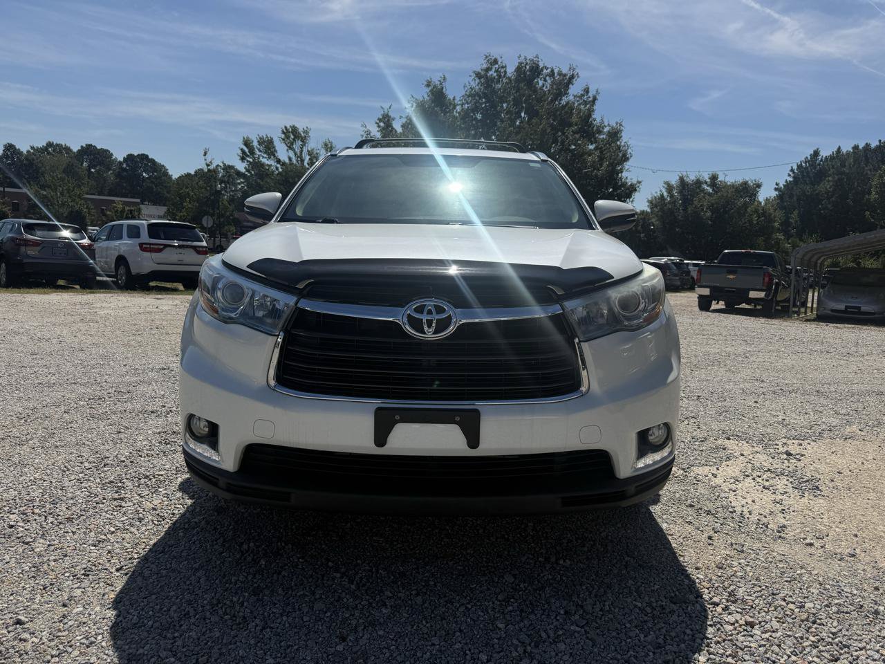Used 2015 Toyota Highlander Limited AWD/4WD image 2