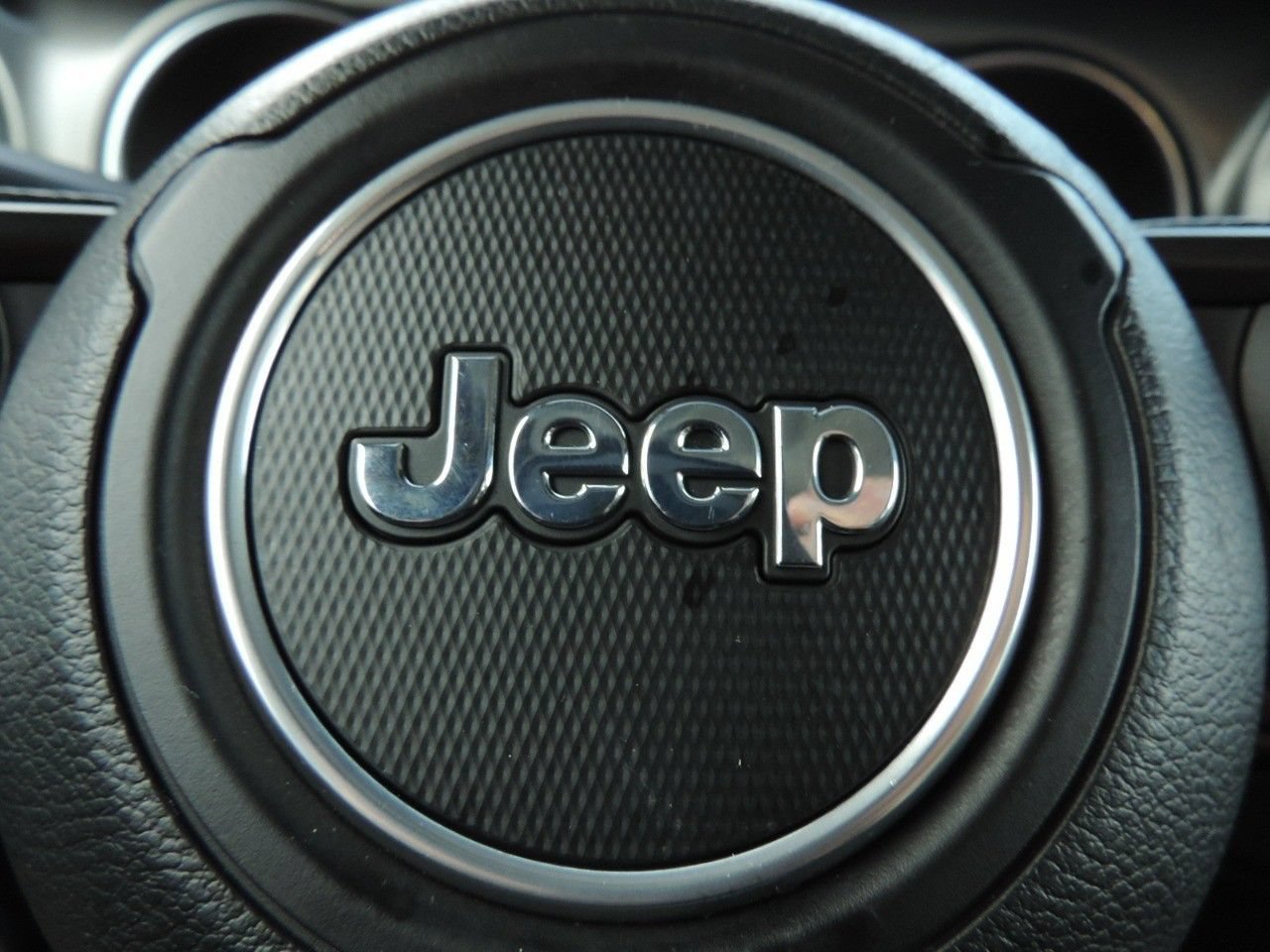 Used 2021 Jeep Gladiator Sport w/ Trailer Tow Package AWD/4WD image 27
