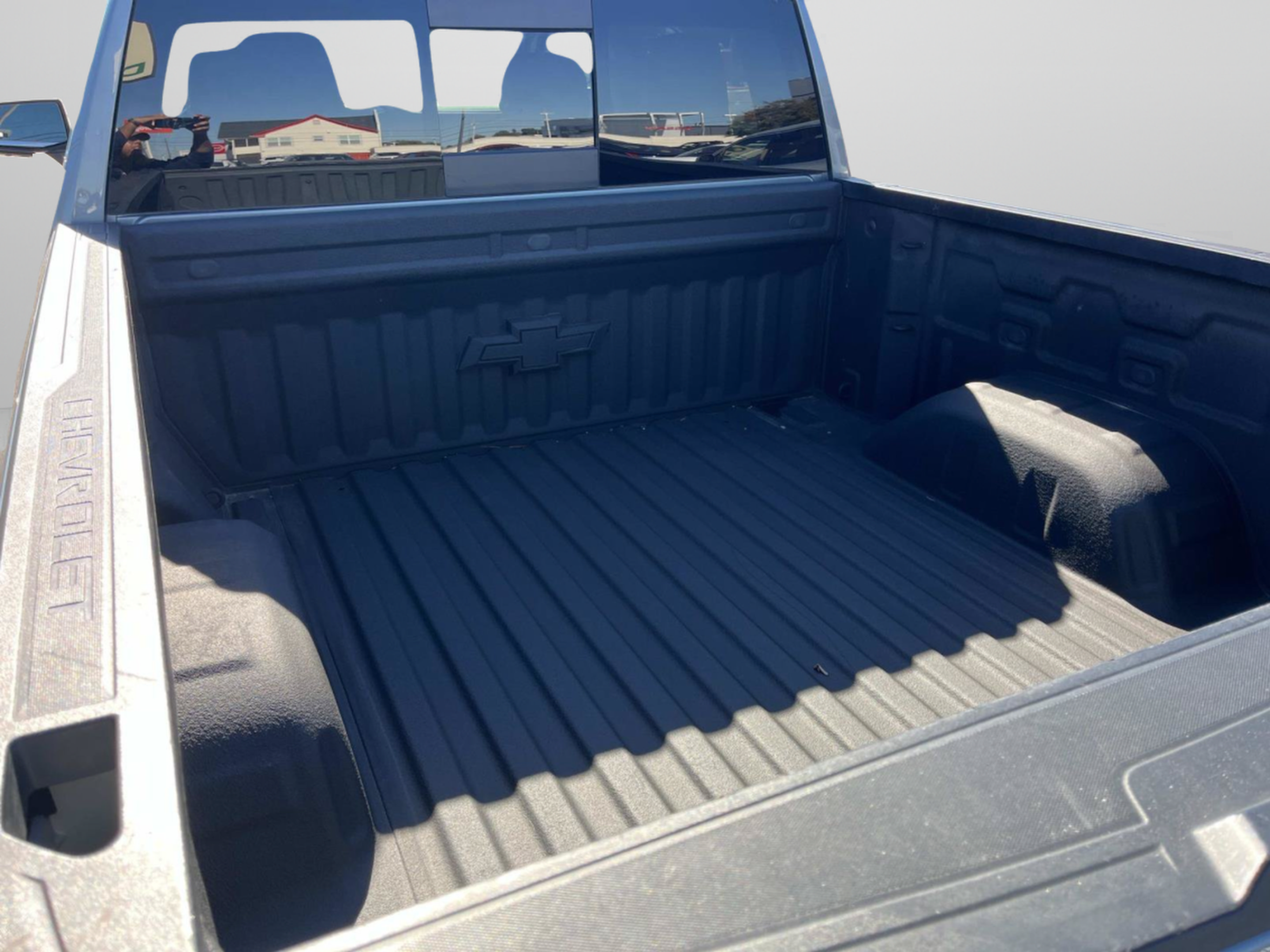 Used 2019 Chevrolet Silverado 1500 LTZ w/ LTZ Premium Package AWD/4WD image 13