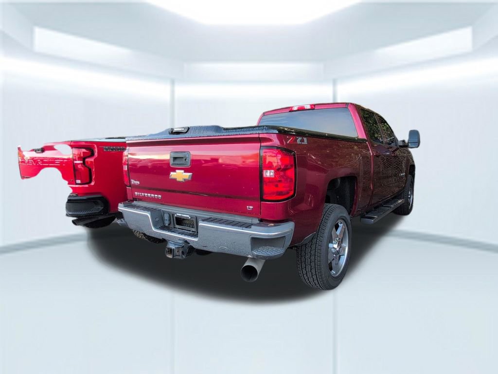 Used 2018 Chevrolet Silverado 2500 LT w/ Z71 Package, Off-Road image 5