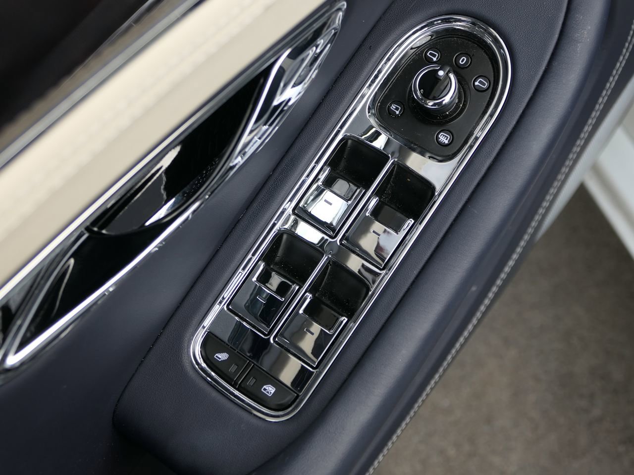 Used 2023 Bentley Continental GT Mulliner image 11