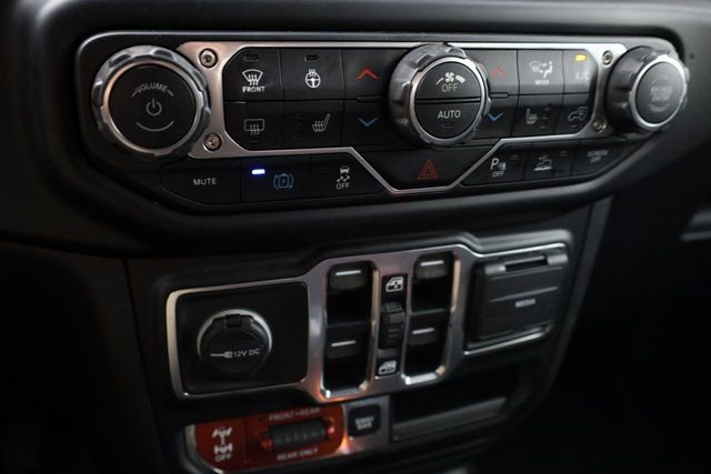 Used 2022 Jeep Wrangler Unlimited Rubicon 4xe w/ Cold Weather Group image 18