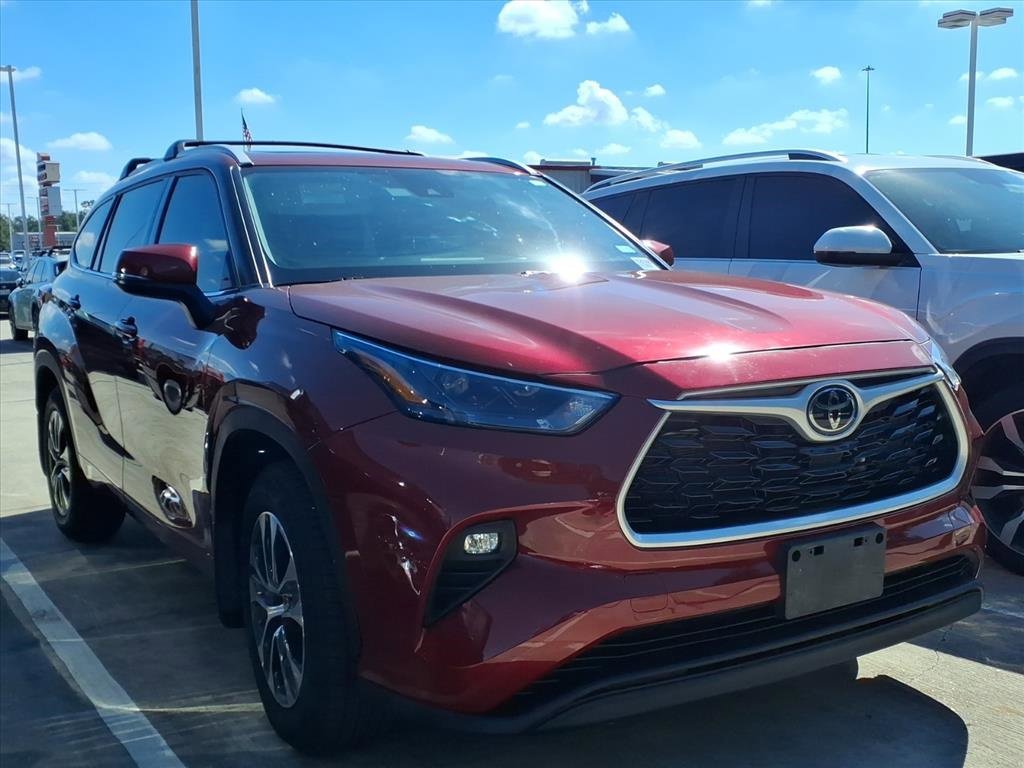 Certified 2022 Toyota Highlander XLE