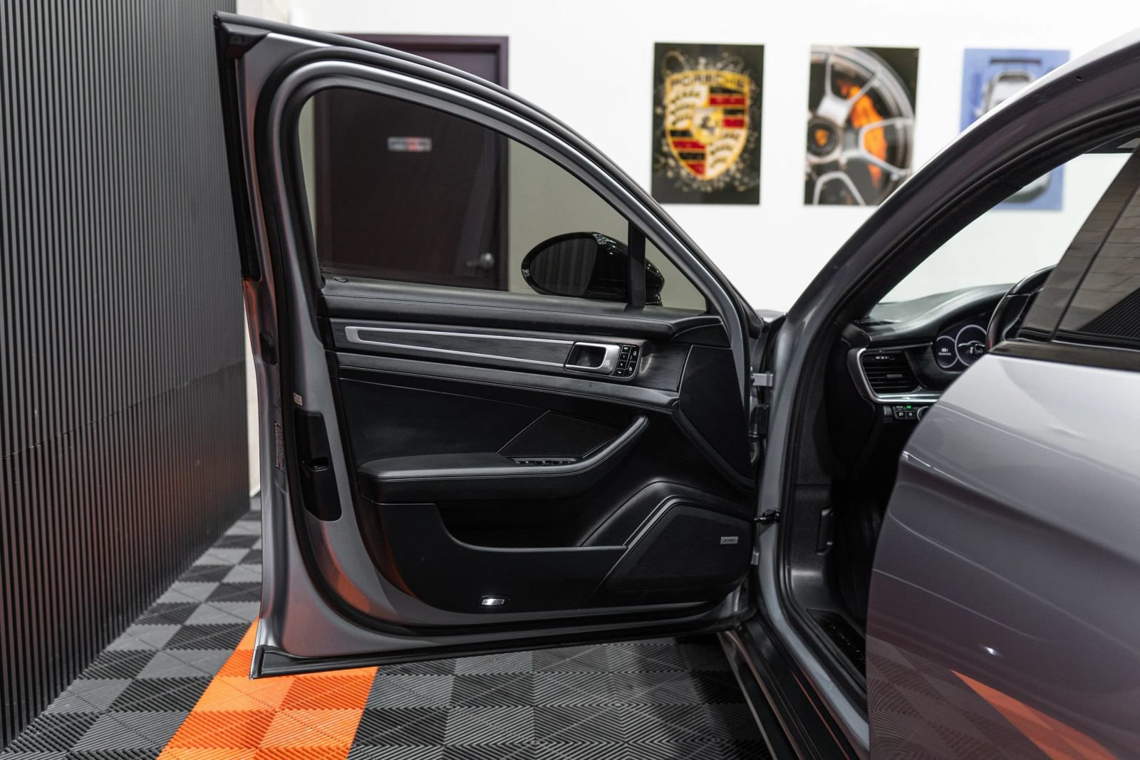 Used 2019 Porsche Panamera GTS w/ Premium Package Plus AWD/4WD image 19