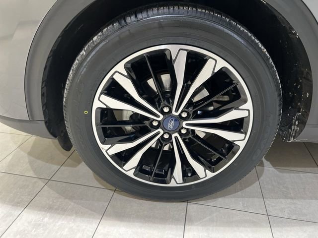 Certified 2022 Ford Escape SE w/ SE Sport Appearance Package FWD image 28