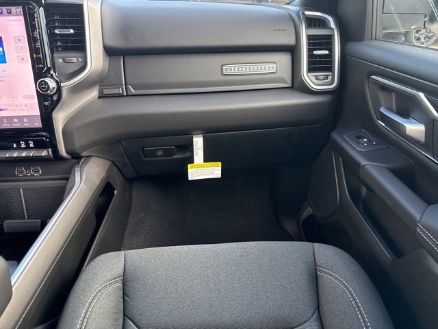 New 2026 RAM 1500 4x4 Crew Cab image 25